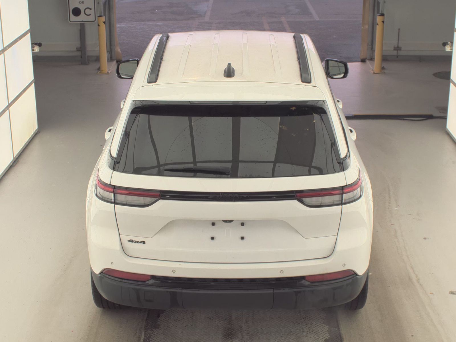 2022 Jeep Grand Cherokee Altitude AWD