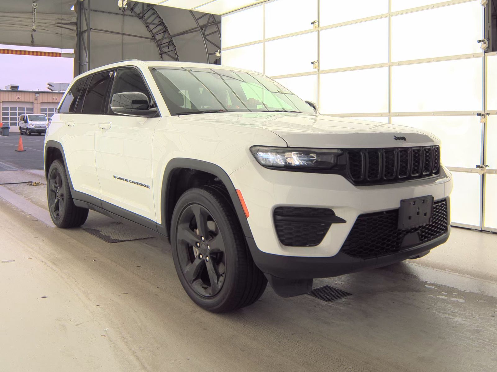 2022 Jeep Grand Cherokee Altitude AWD