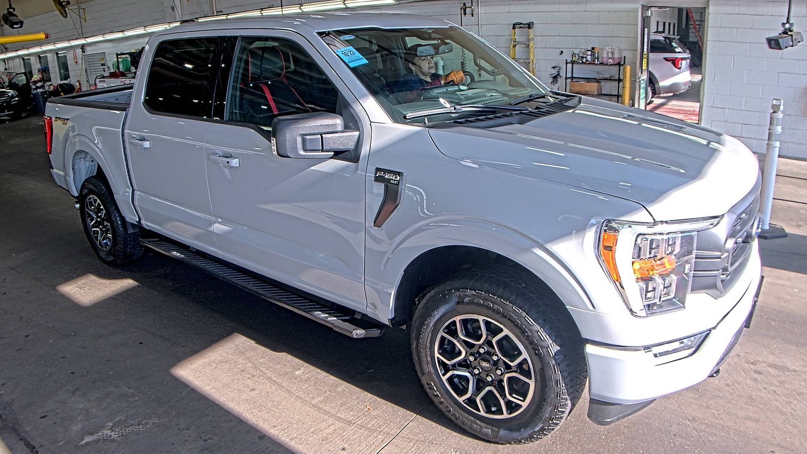 2023 Ford F-150 XLT AWD
