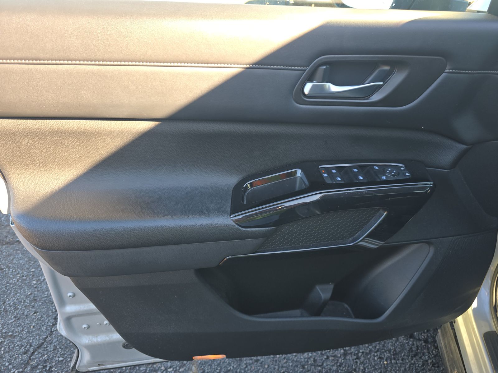 2022 Nissan Pathfinder SV AWD