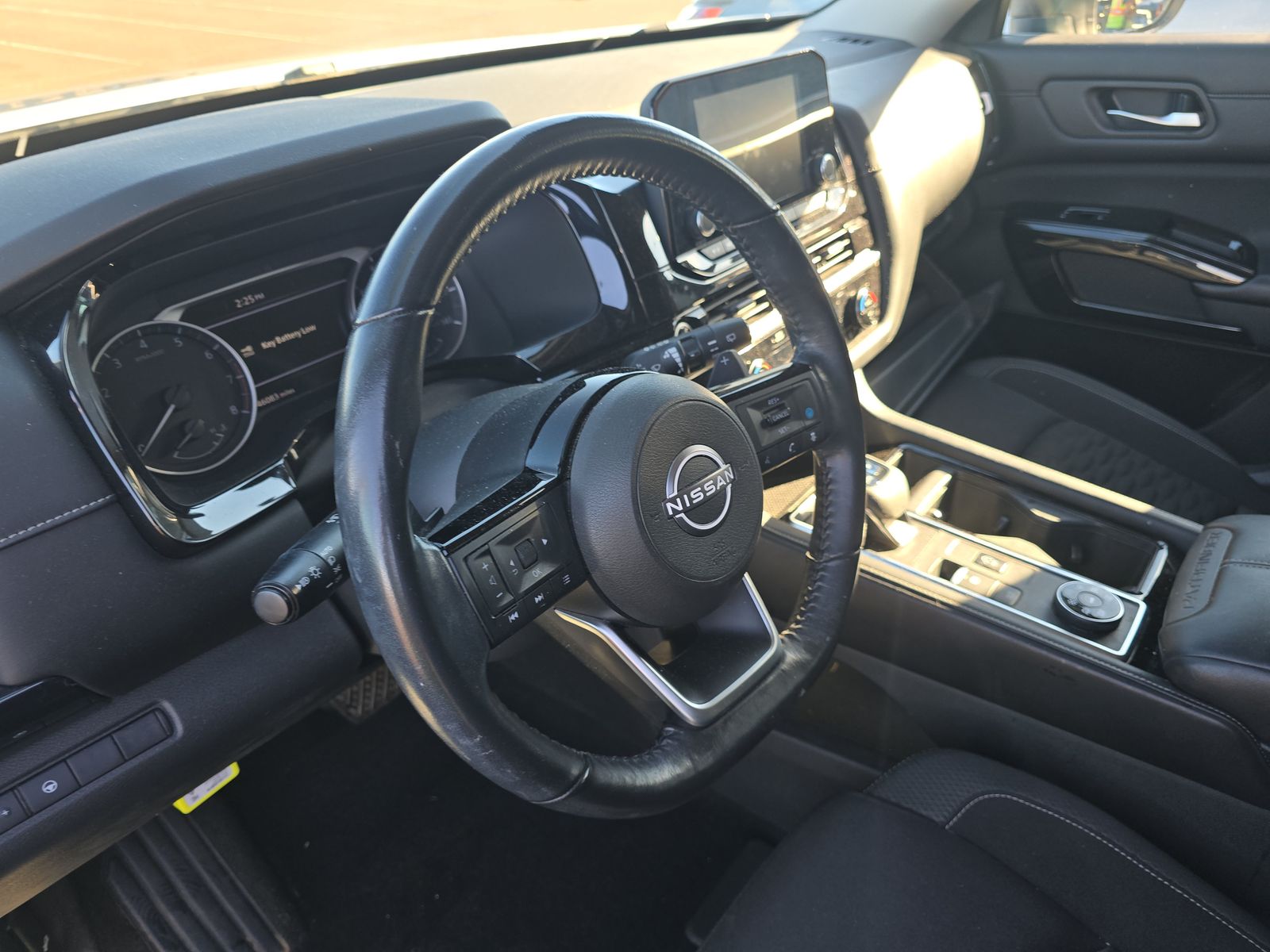 2022 Nissan Pathfinder SV AWD