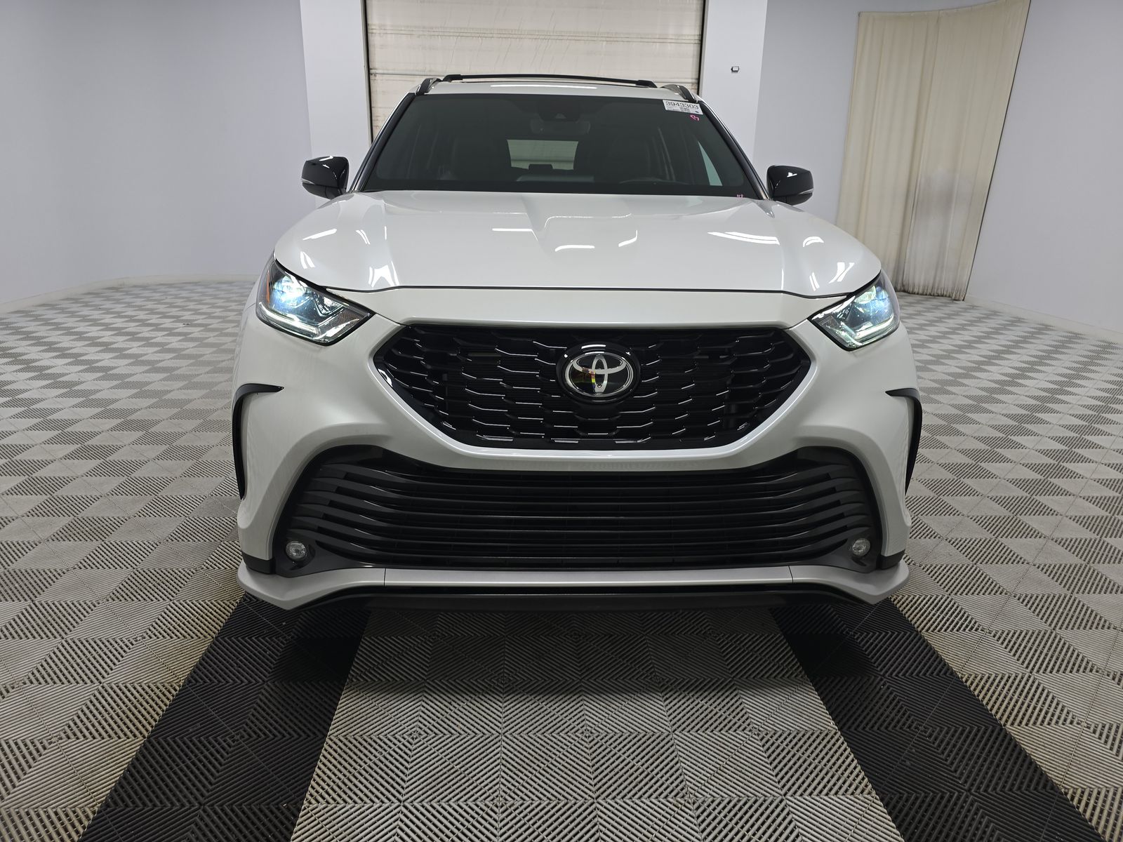 2023 Toyota Highlander XSE AWD