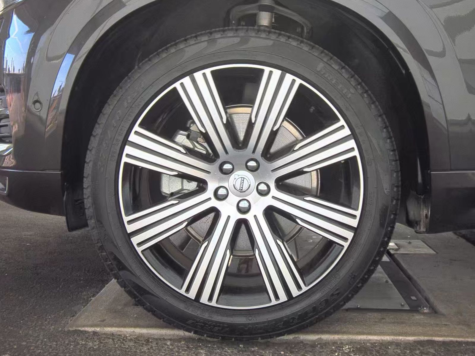 2023 Volvo XC90 B6 Ultimate AWD