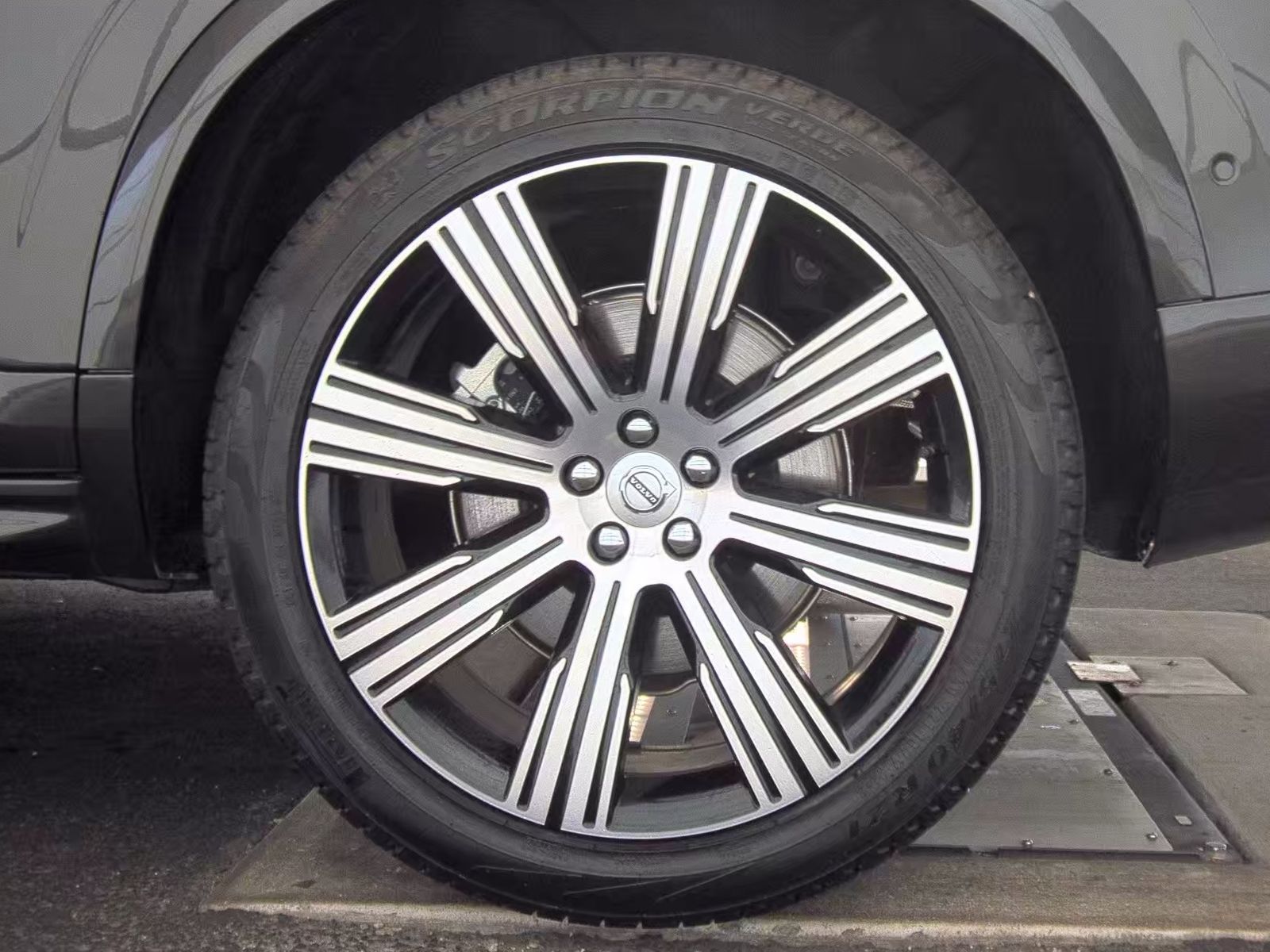 2023 Volvo XC90 B6 Ultimate AWD