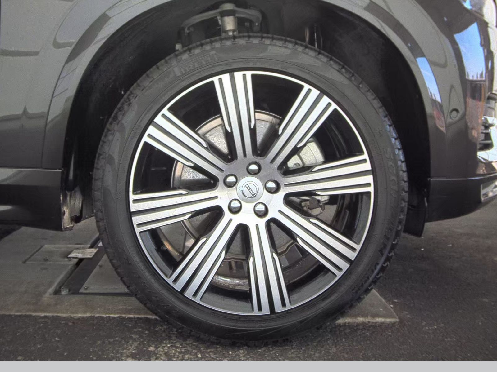 2023 Volvo XC90 B6 Ultimate AWD