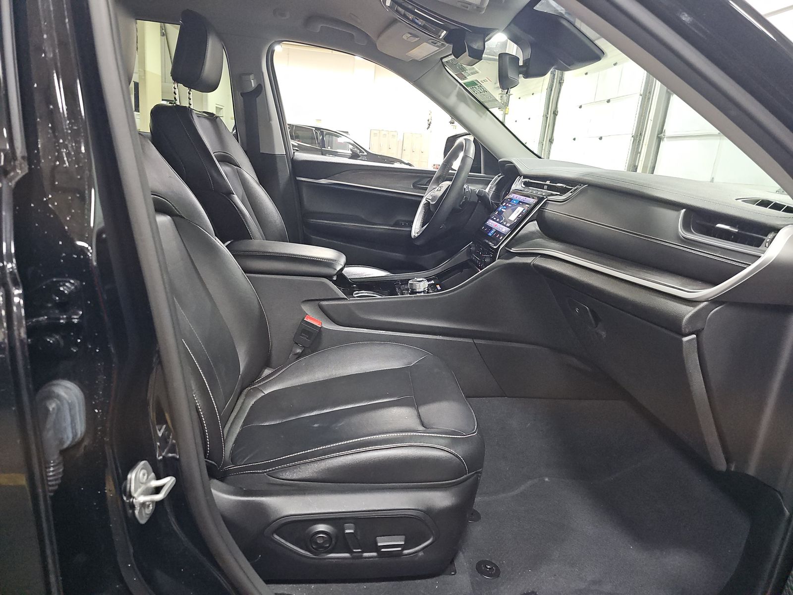 2023 Jeep Grand Cherokee Limited AWD