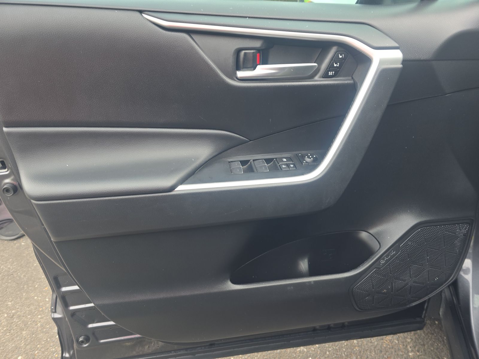 2023 Toyota RAV4 XLE Premium FWD