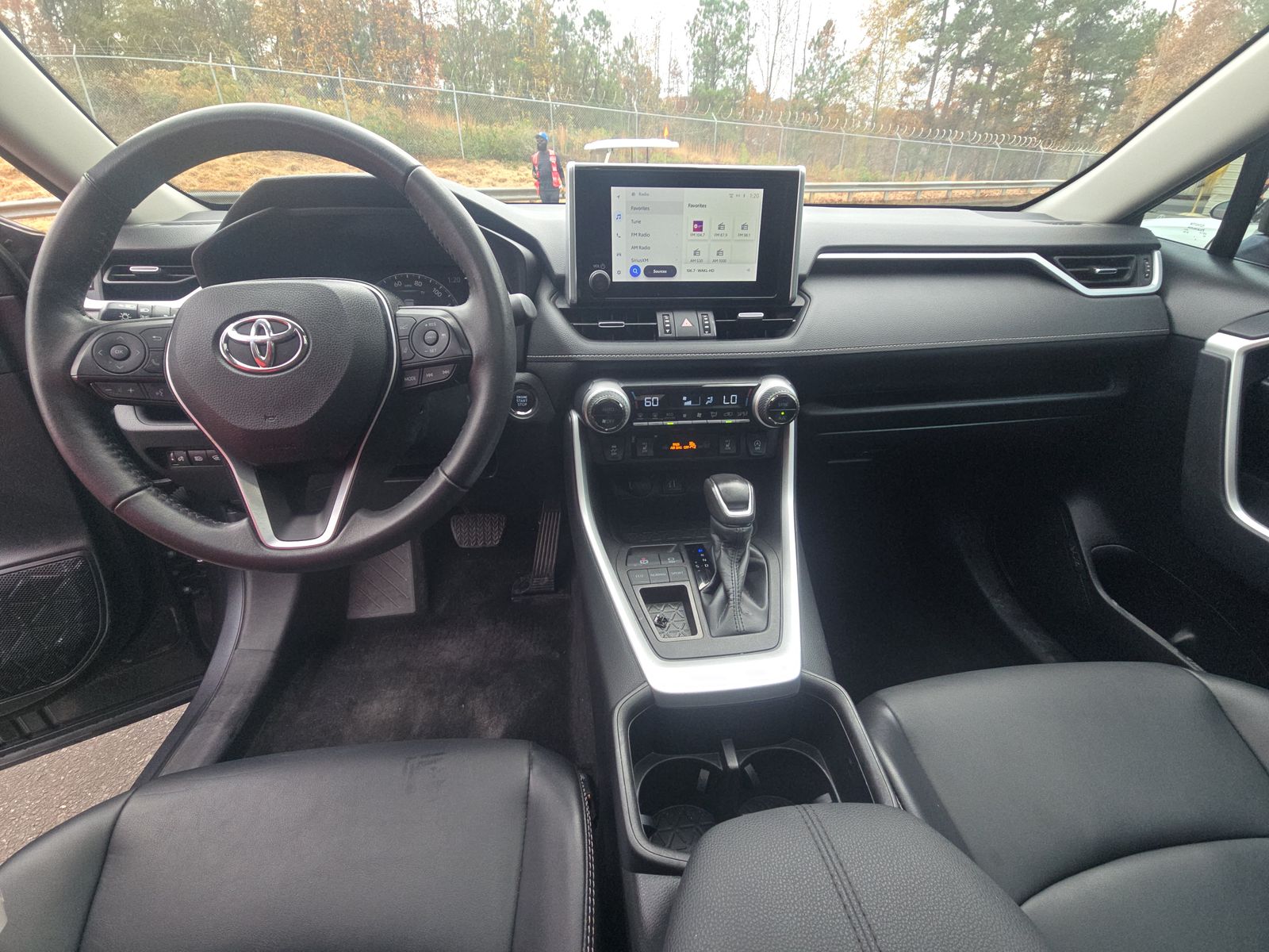 2023 Toyota RAV4 XLE Premium FWD