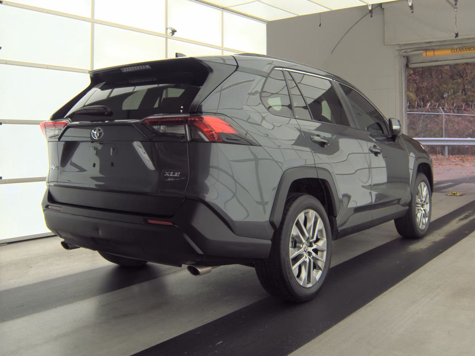 2023 Toyota RAV4 XLE Premium FWD