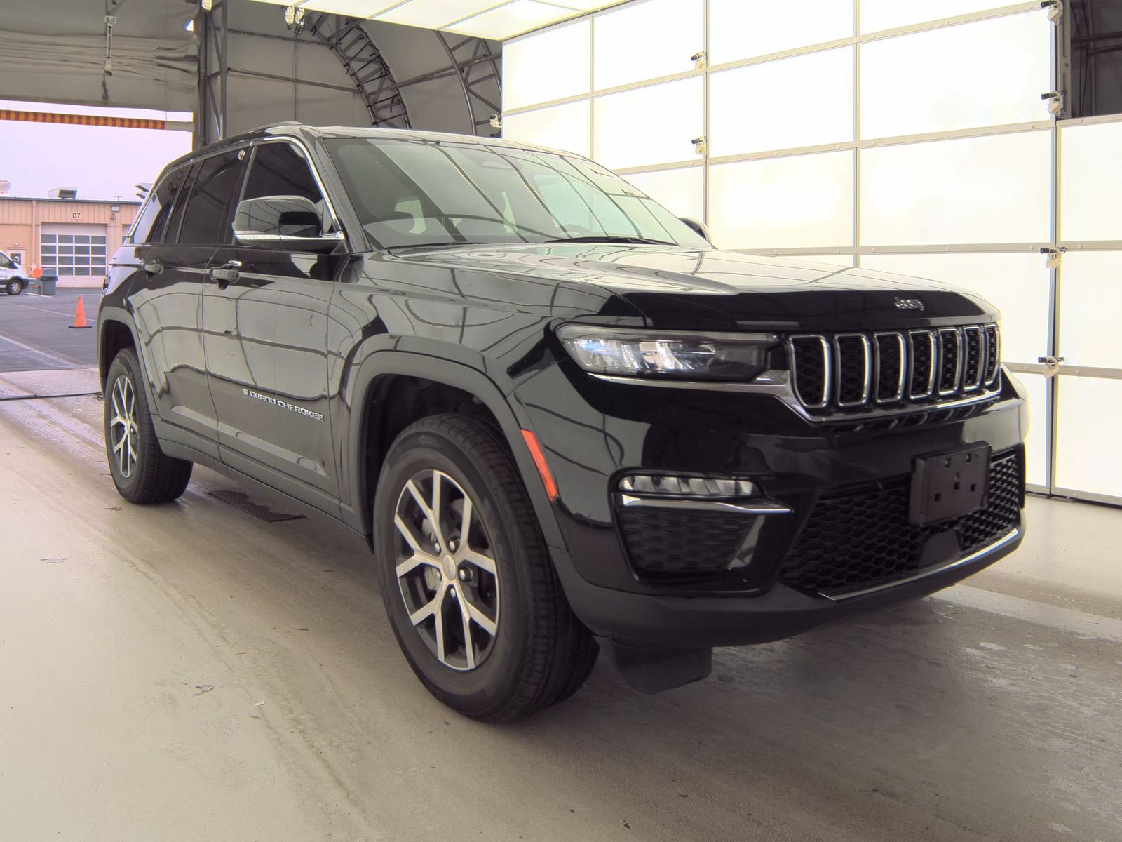 2023 Jeep Grand Cherokee Limited AWD
