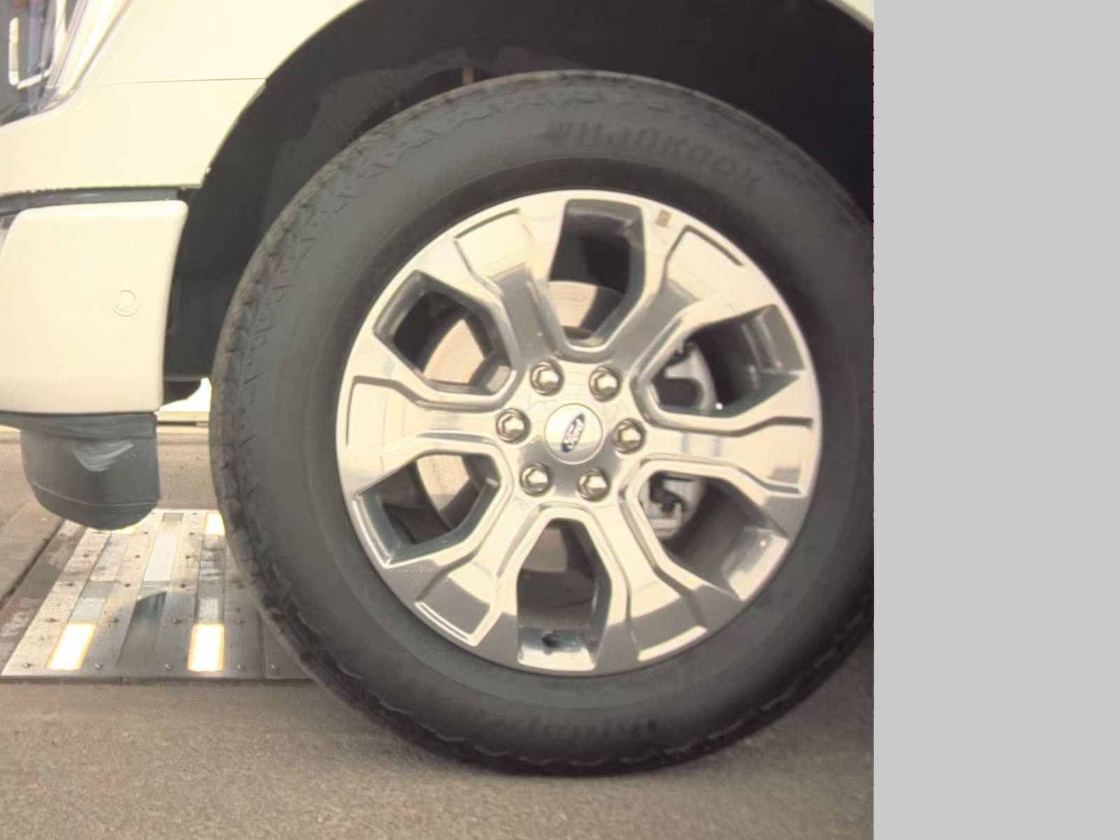 2022 Ford F-150 Hybrid Platinum AWD