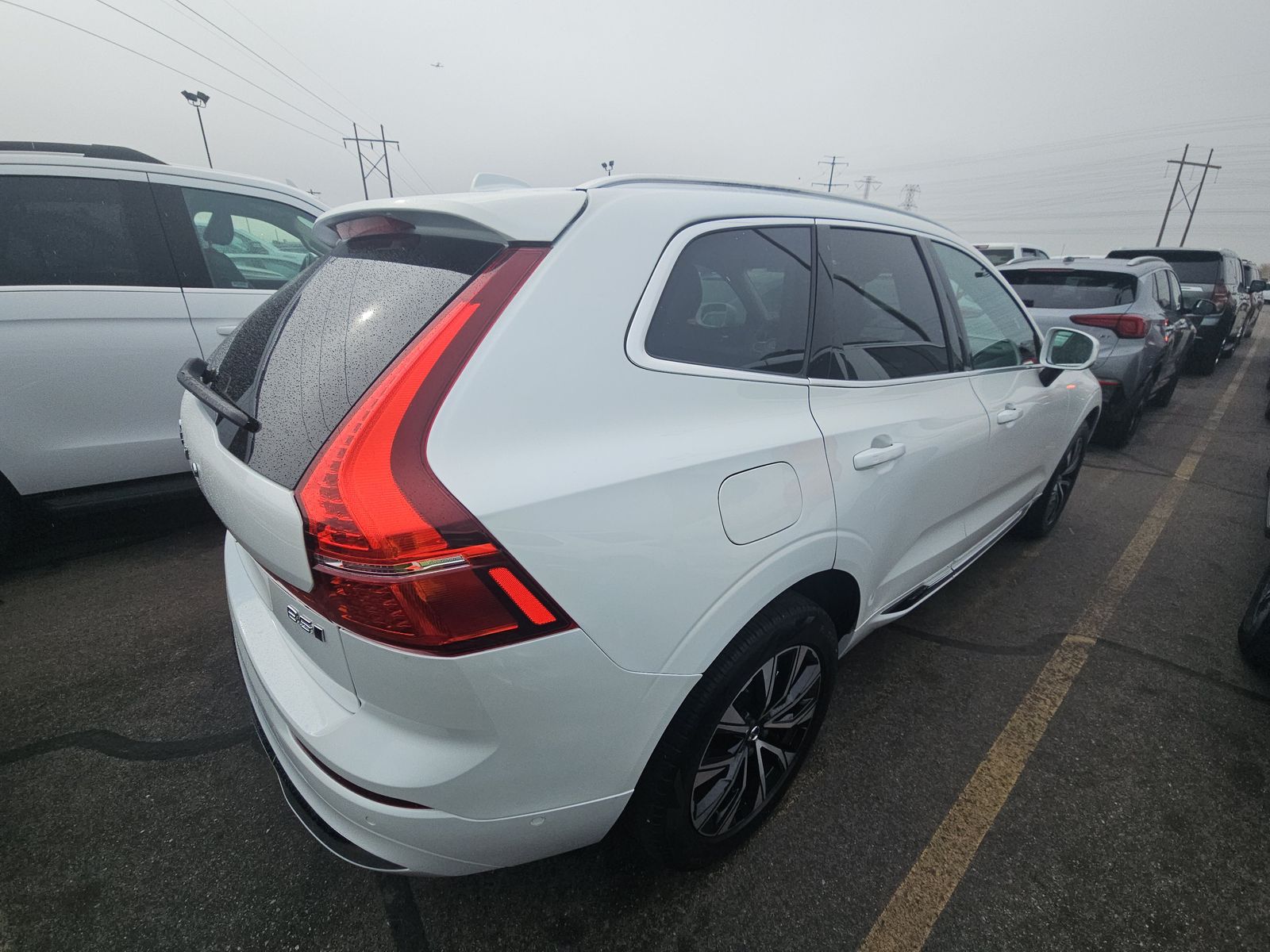 2023 Volvo XC60 B5 Plus AWD