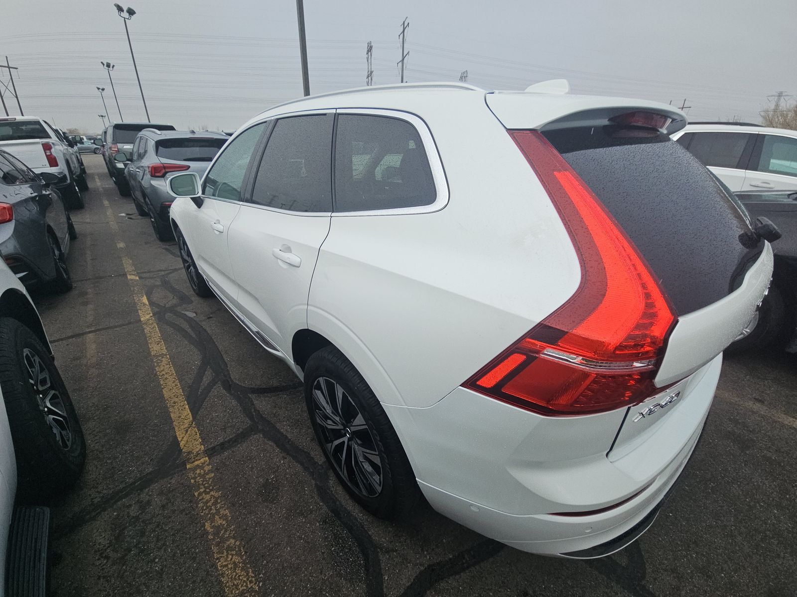 2023 Volvo XC60 B5 Plus AWD