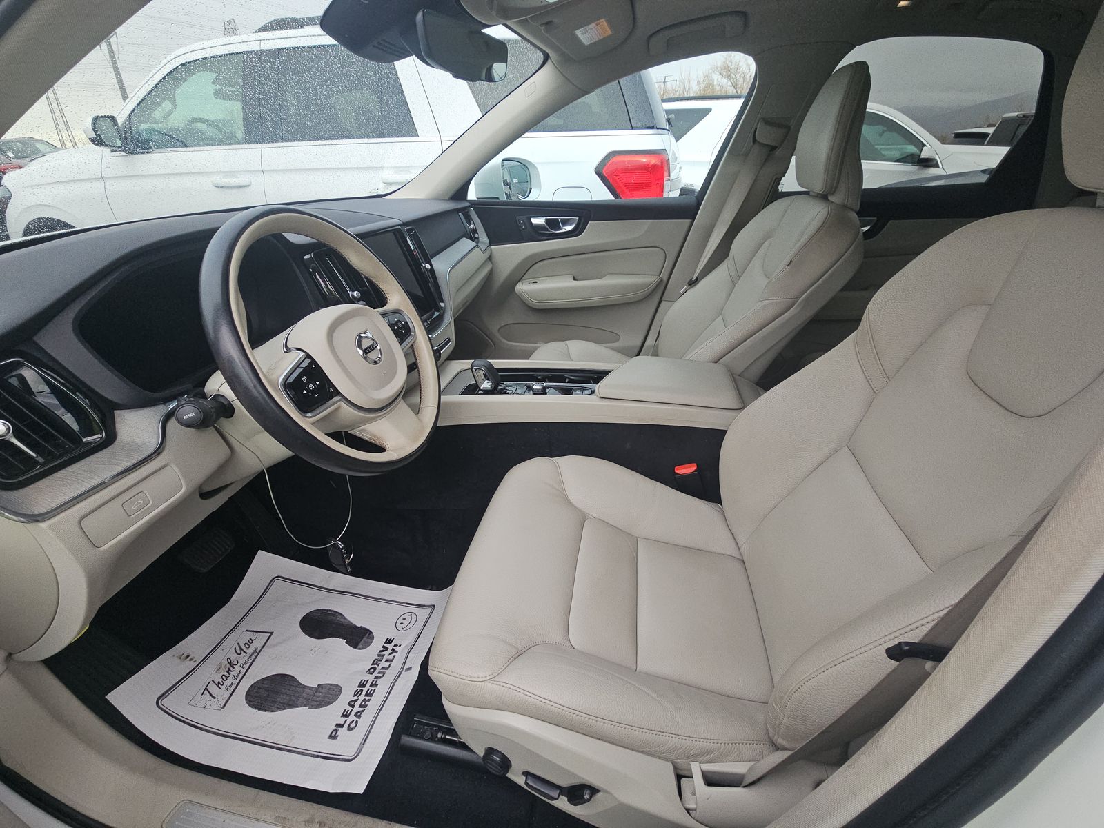 2023 Volvo XC60 B5 Plus AWD