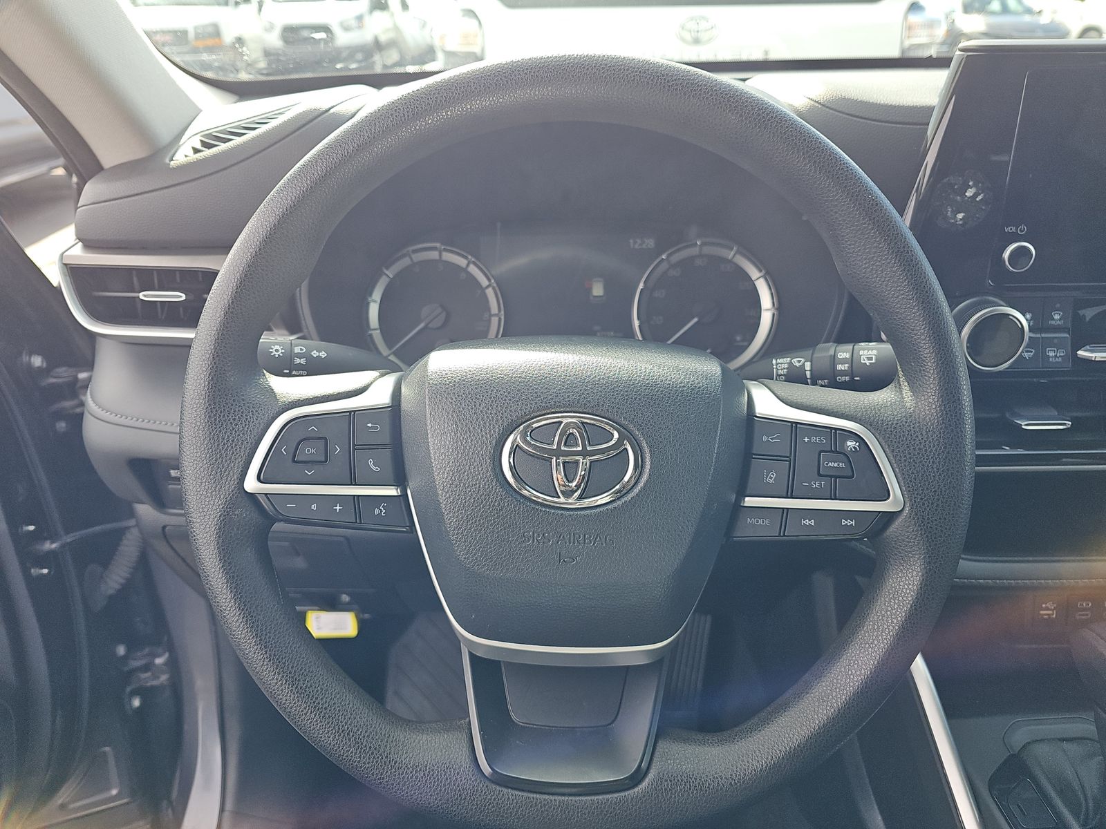 2023 Toyota Highlander L FWD