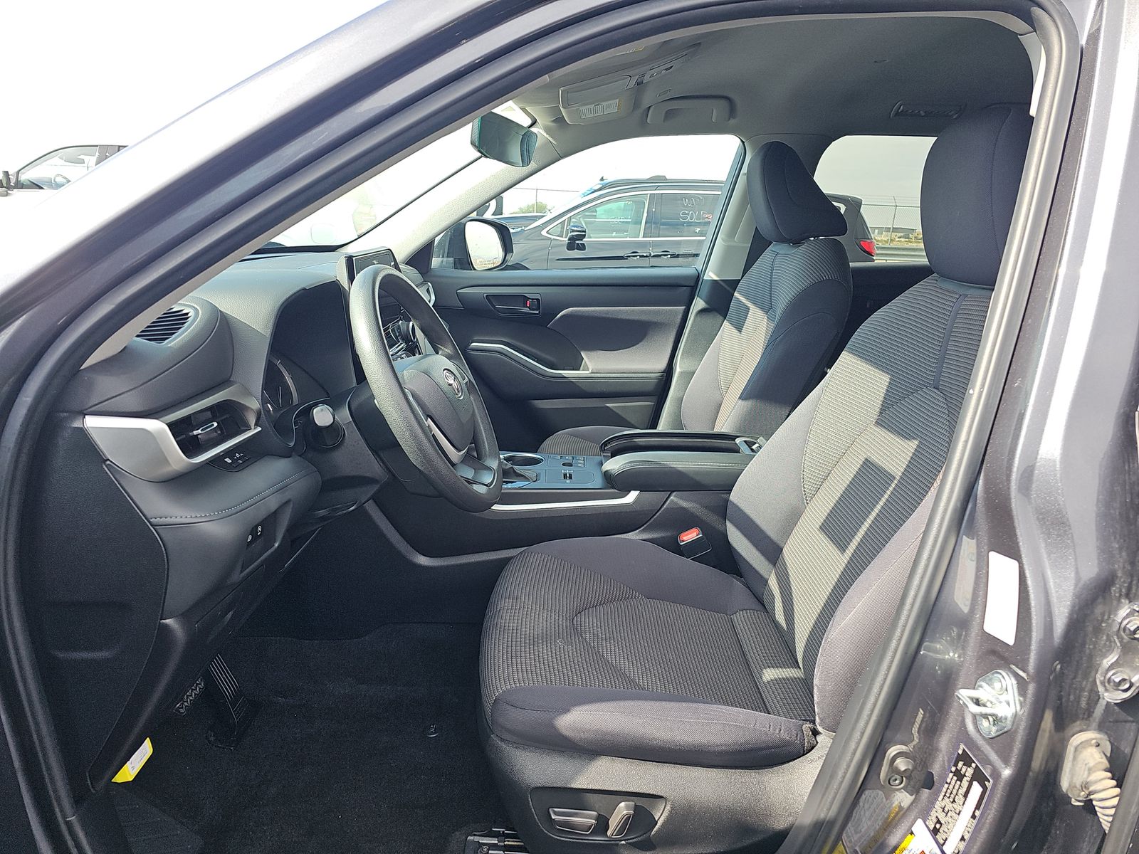 2023 Toyota Highlander L FWD