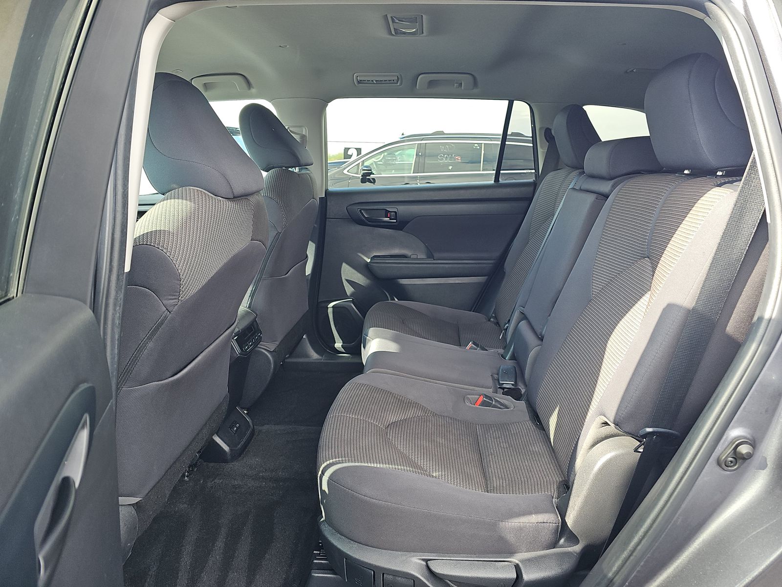 2023 Toyota Highlander L FWD