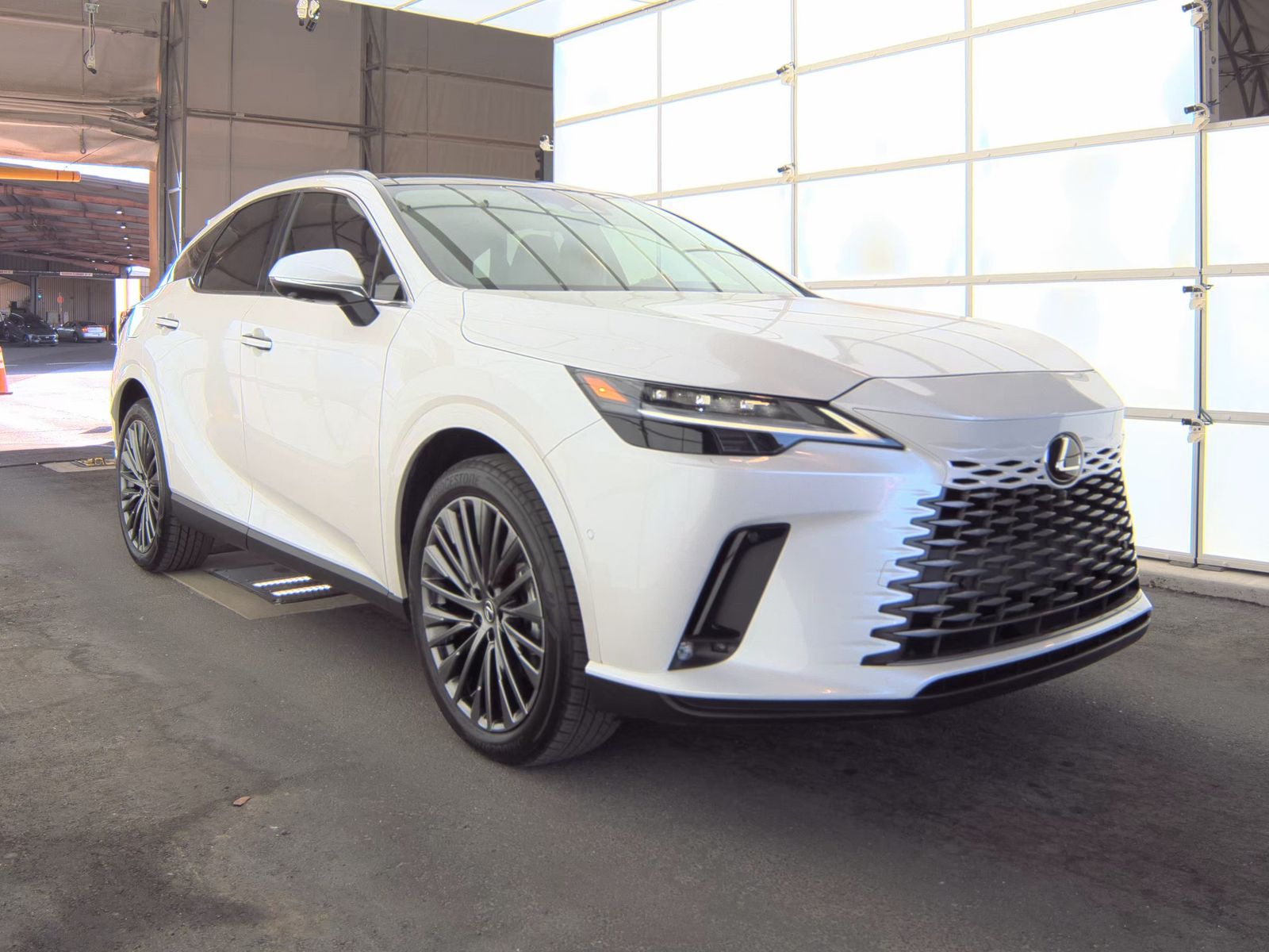 2025 Lexus RX 450h+ Luxury AWD