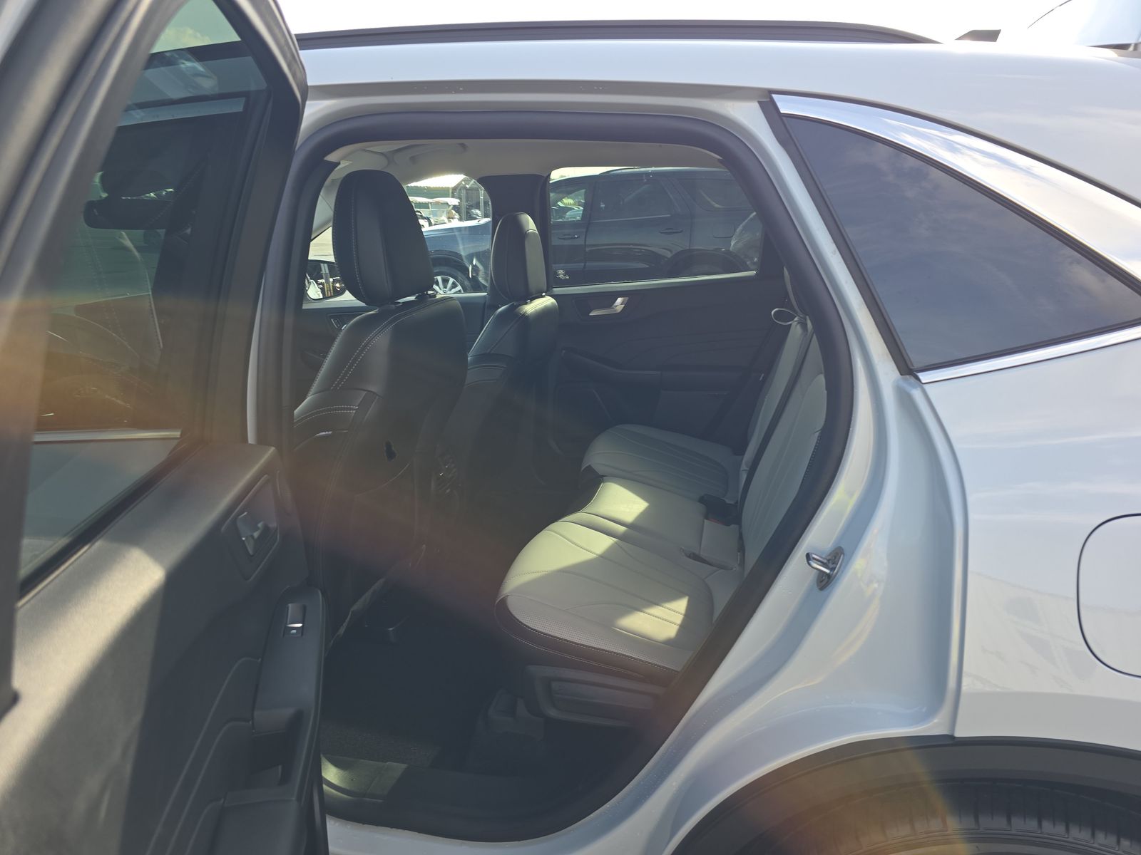 2025 Ford Escape Hybrid Platinum FWD