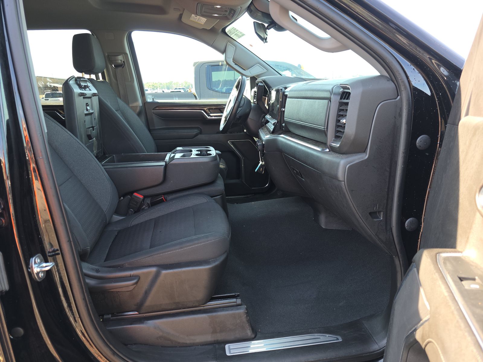 2023 Chevrolet Silverado 1500 LT AWD