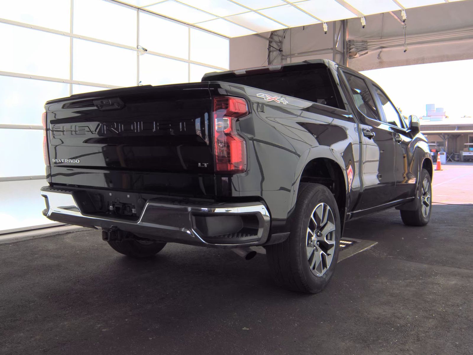 2023 Chevrolet Silverado 1500 LT AWD