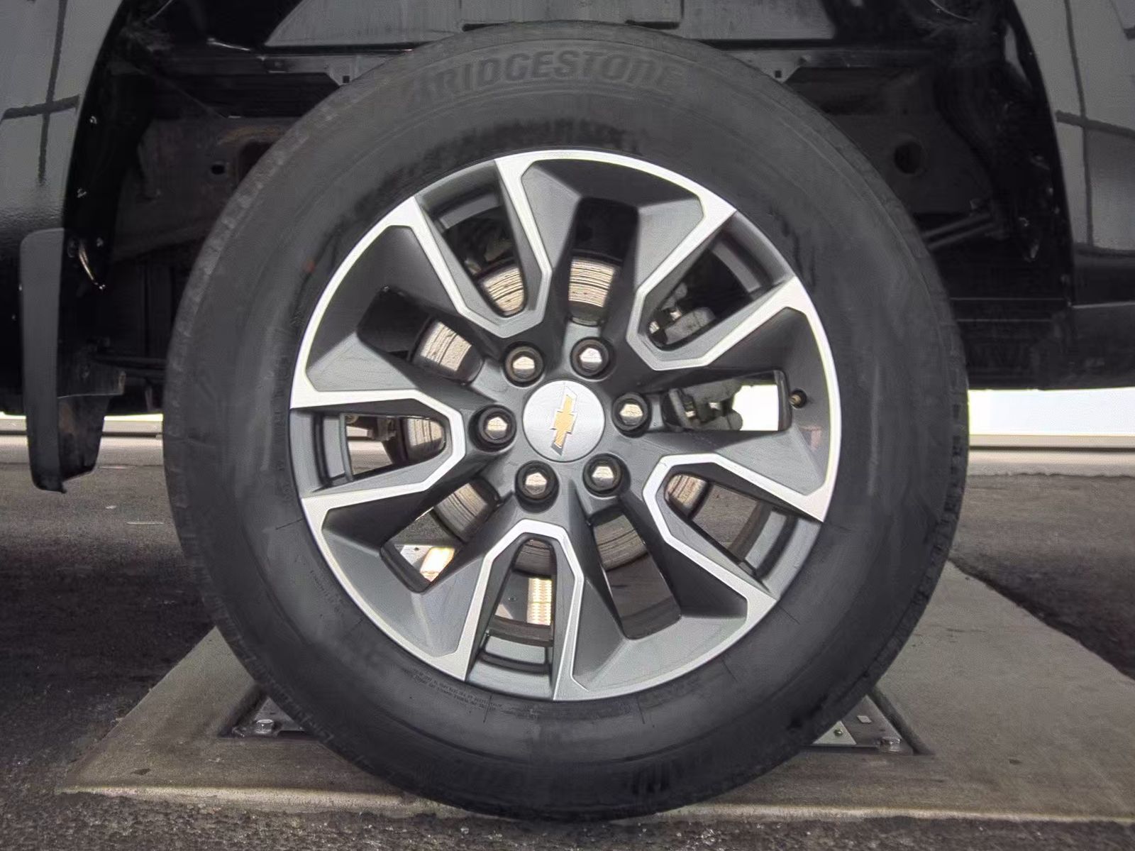 2023 Chevrolet Silverado 1500 LT AWD