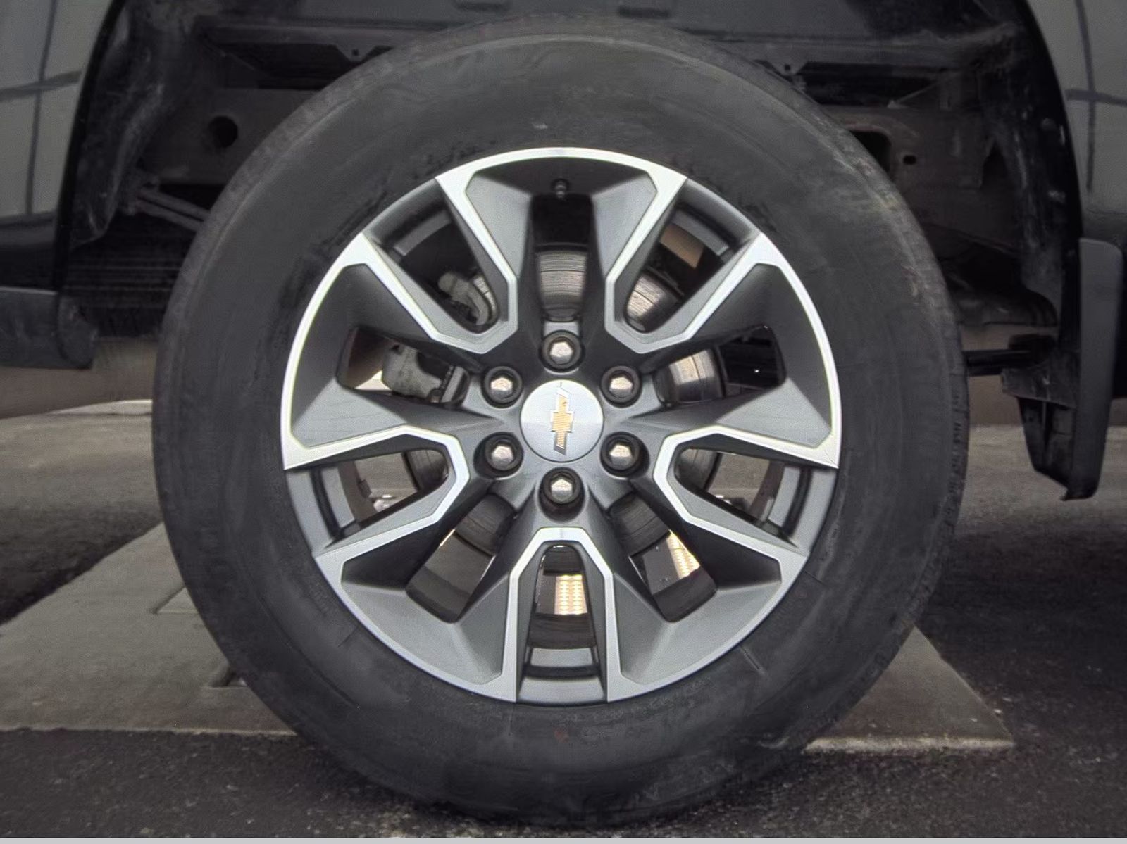 2023 Chevrolet Silverado 1500 LT AWD