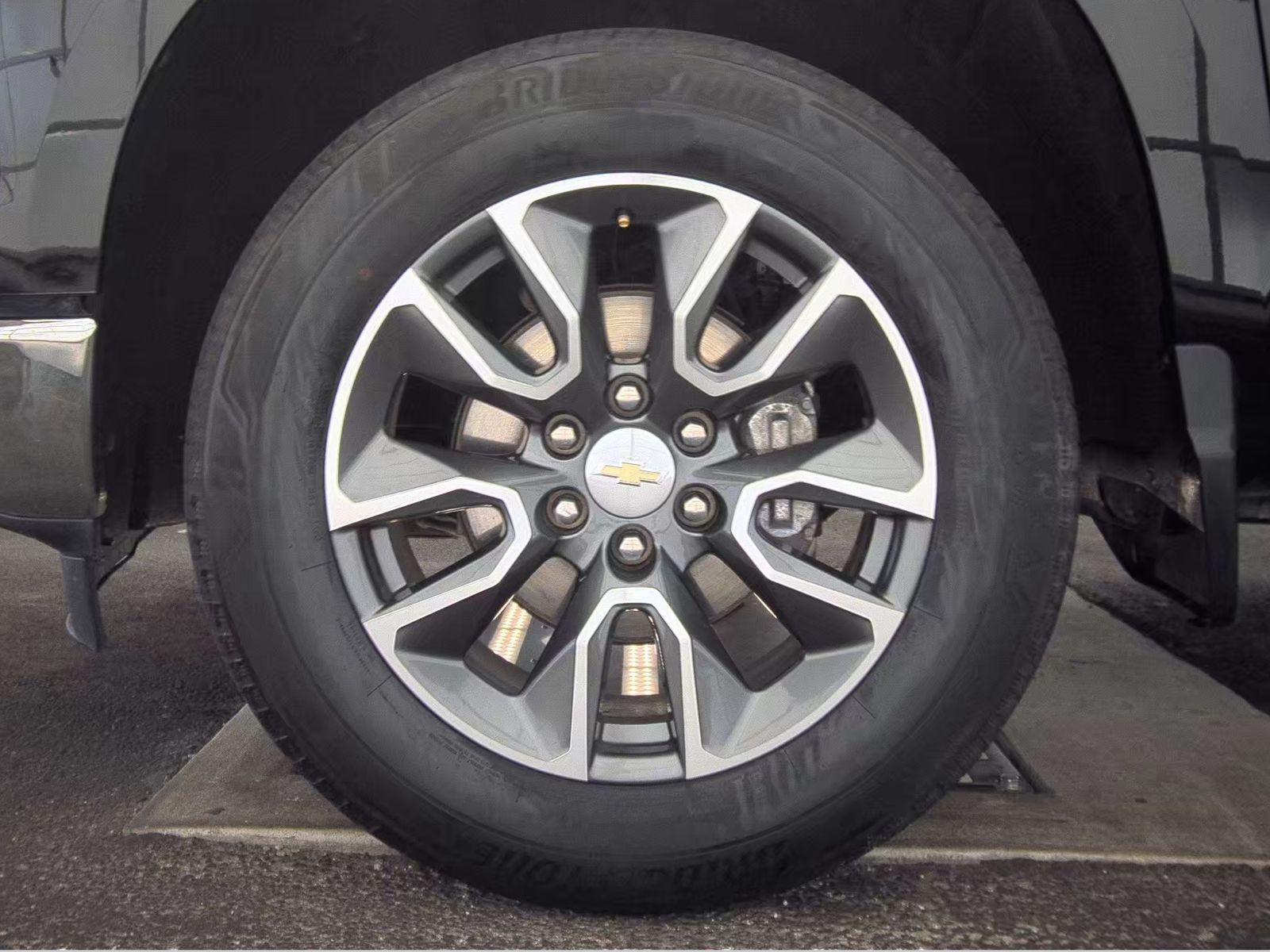 2023 Chevrolet Silverado 1500 LT AWD