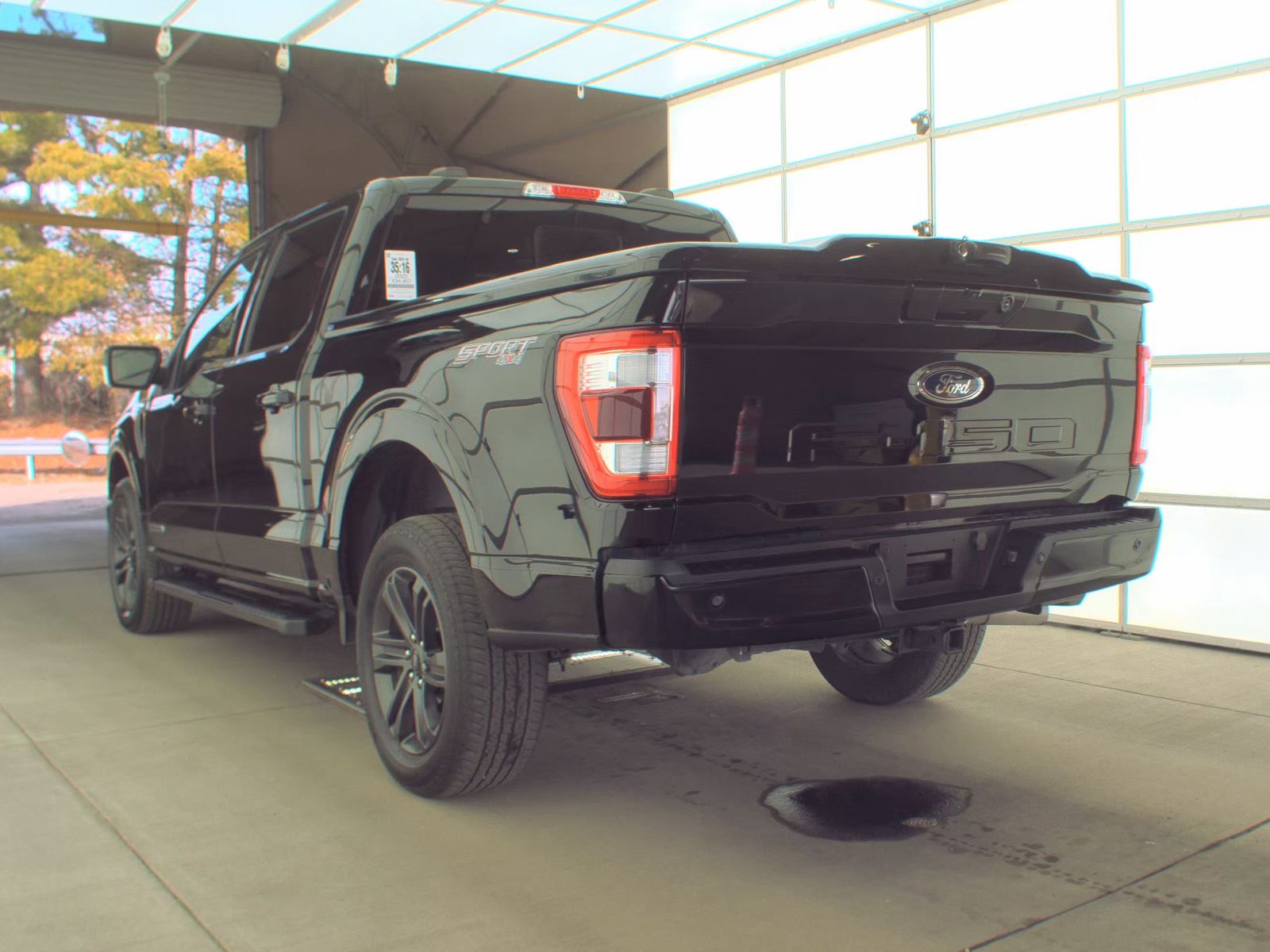 2023 Ford F-150 Hybrid Lariat AWD