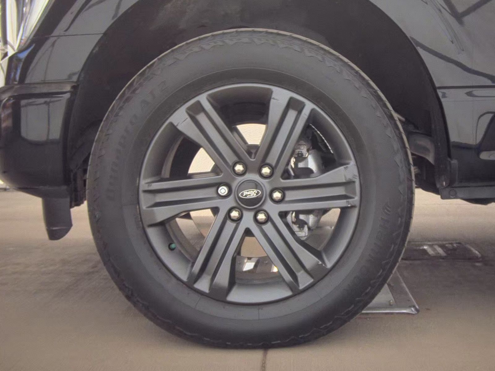 2023 Ford F-150 Hybrid Lariat AWD