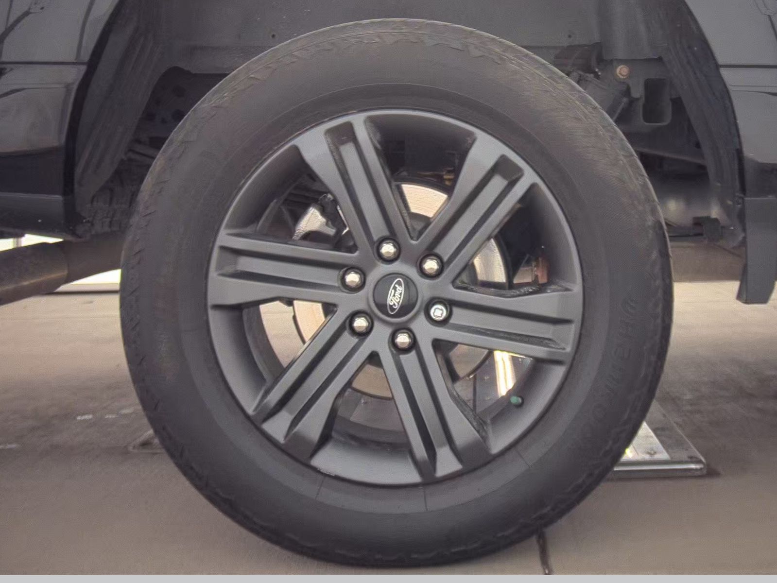 2023 Ford F-150 Hybrid Lariat AWD