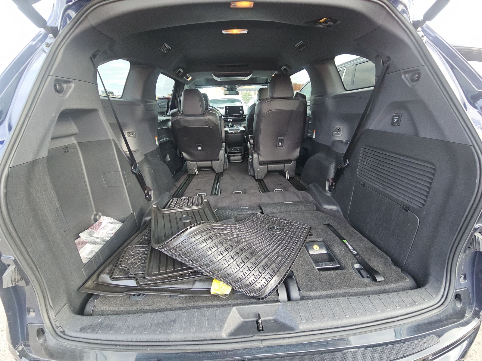 2023 Toyota Sienna XSE FWD