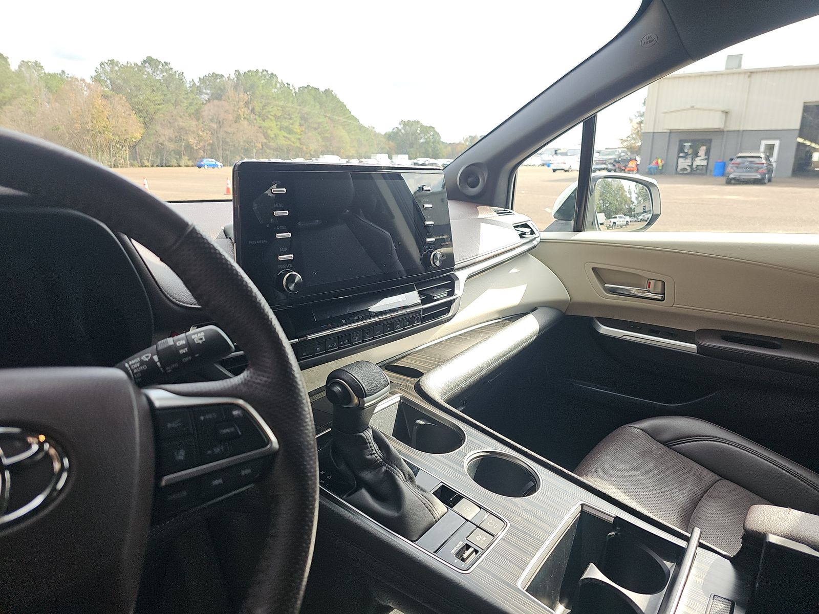 2022 Toyota Sienna Platinum AWD