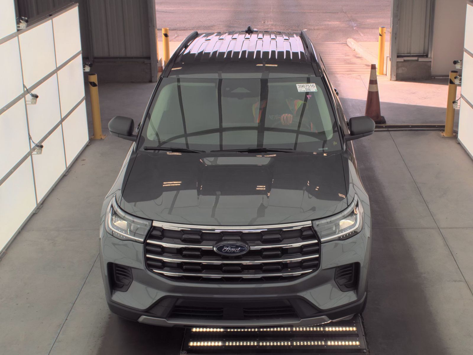 2025 Ford Explorer Active AWD