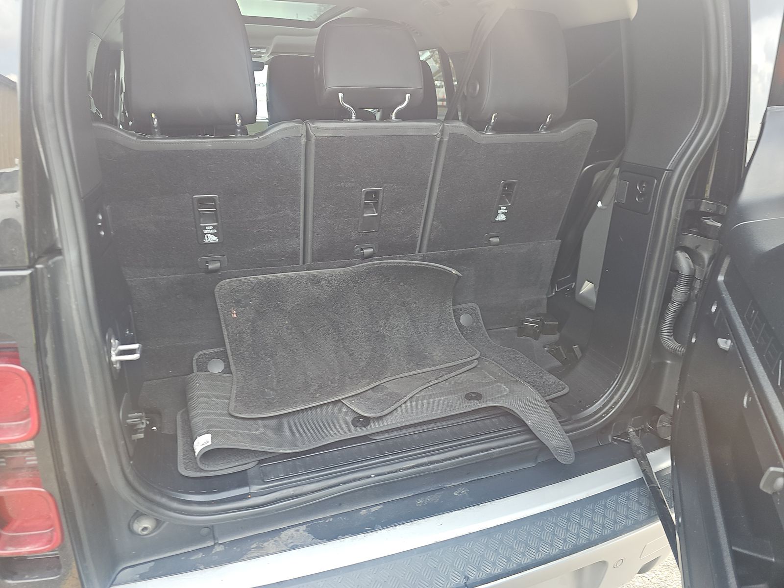 2024 Land Rover Defender 130 S AWD