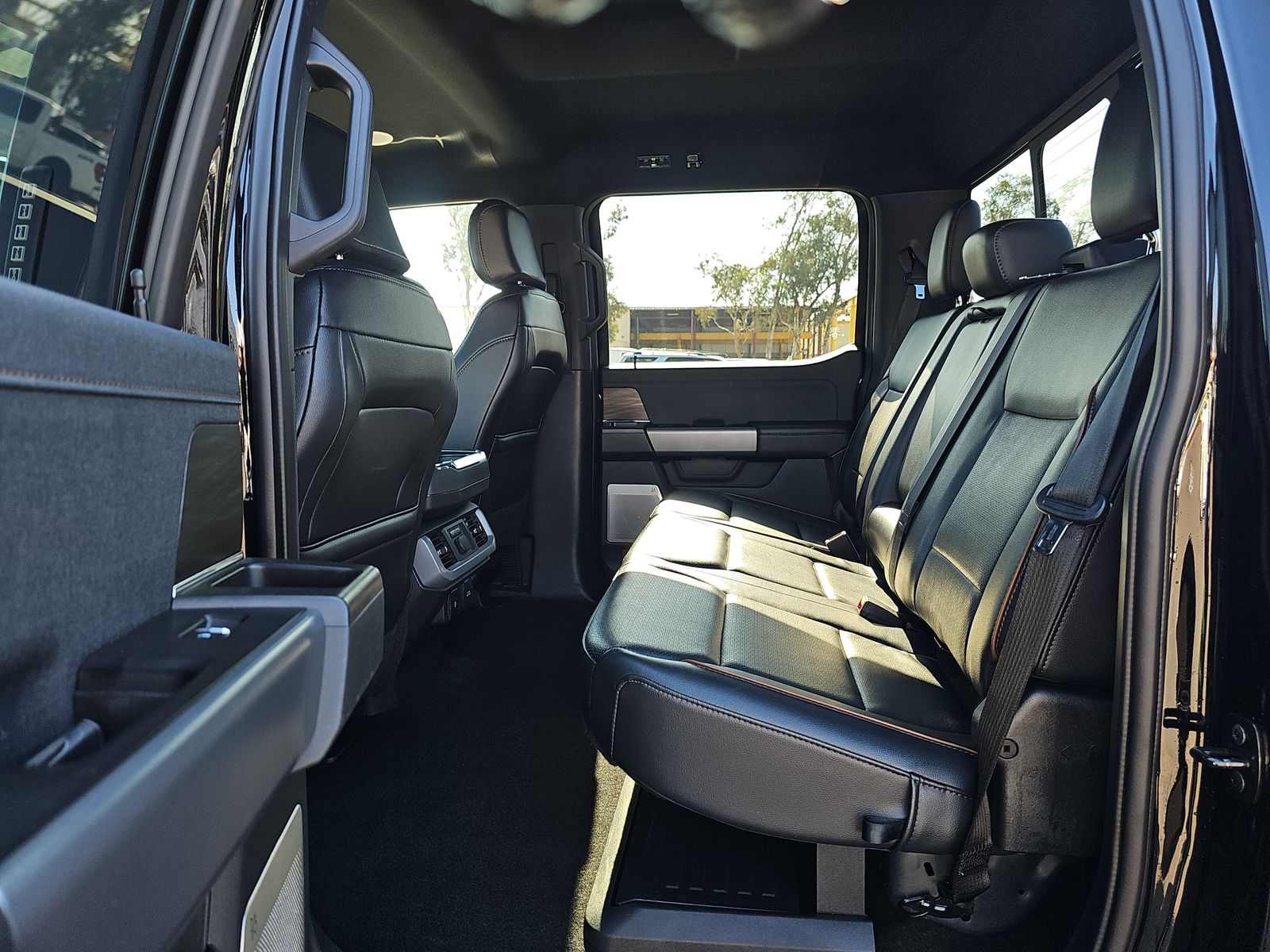 2024 Ford F-150 Lariat AWD