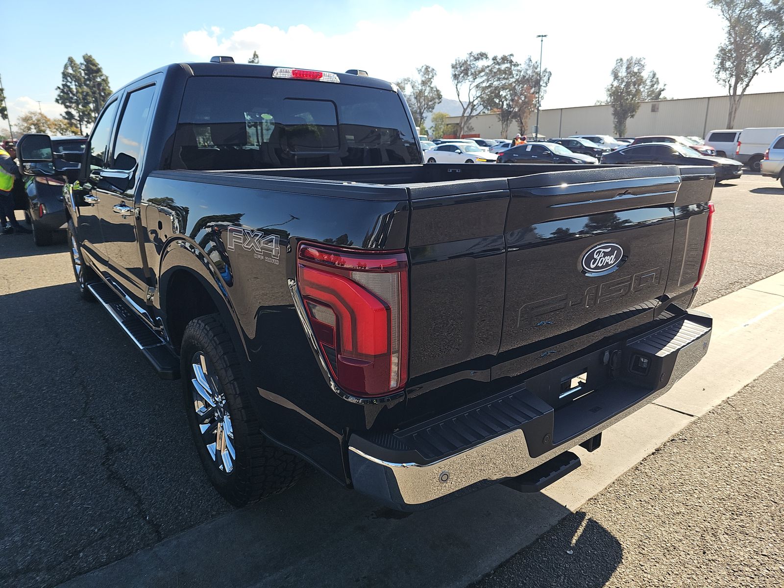 2024 Ford F-150 Lariat AWD