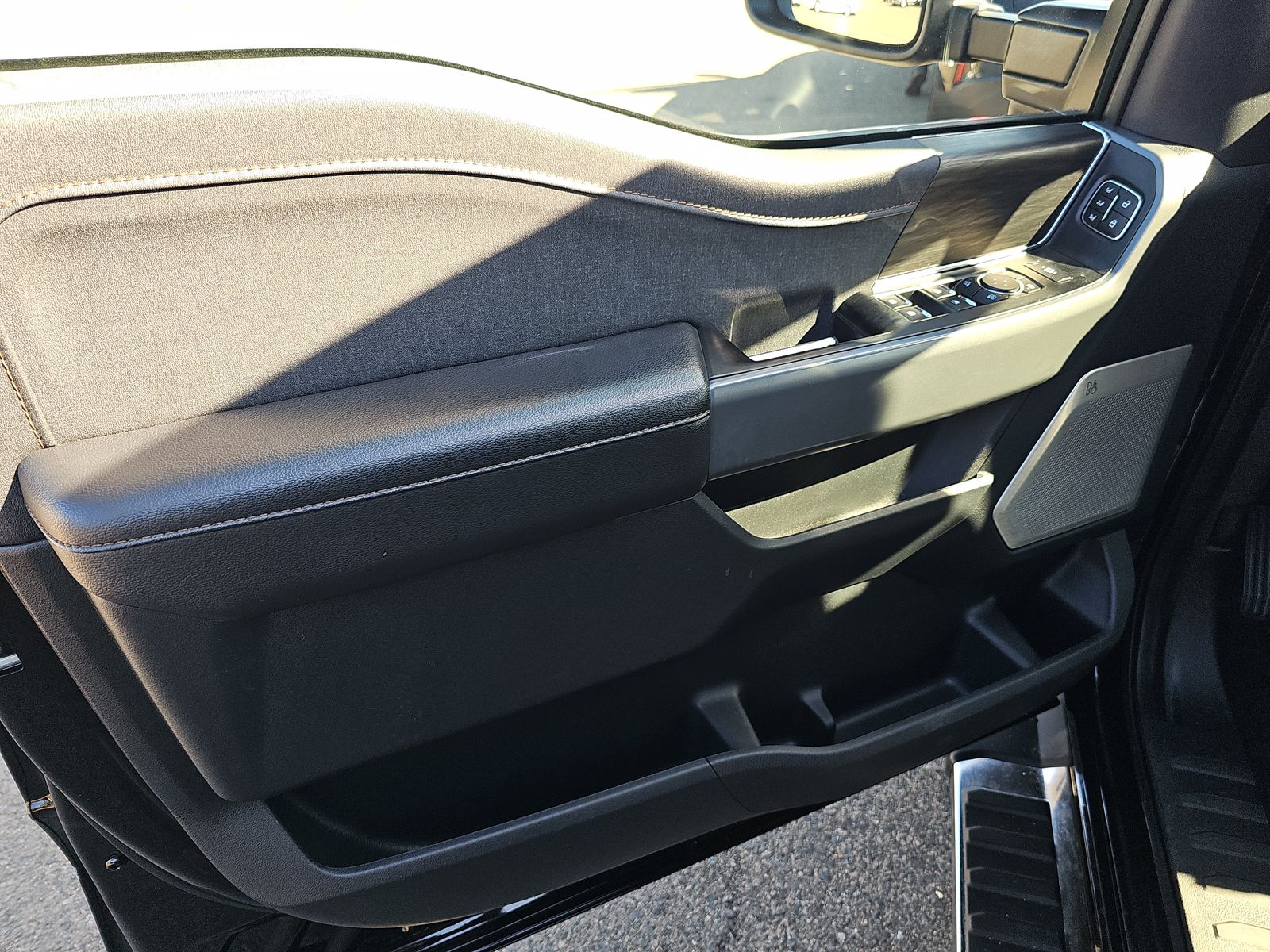 2024 Ford F-150 Lariat AWD