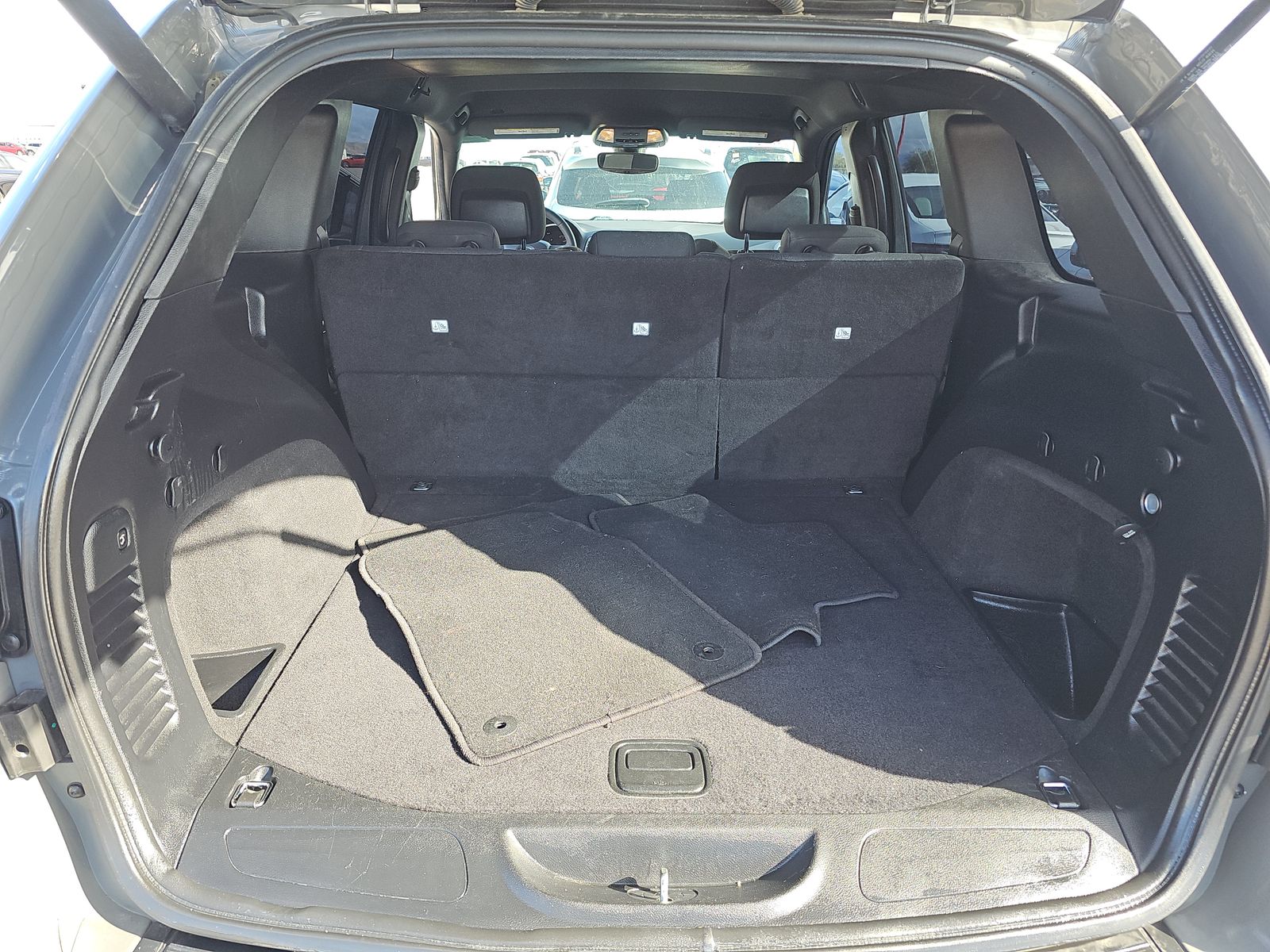 2019 Jeep Grand Cherokee Laredo Upland Edition RWD