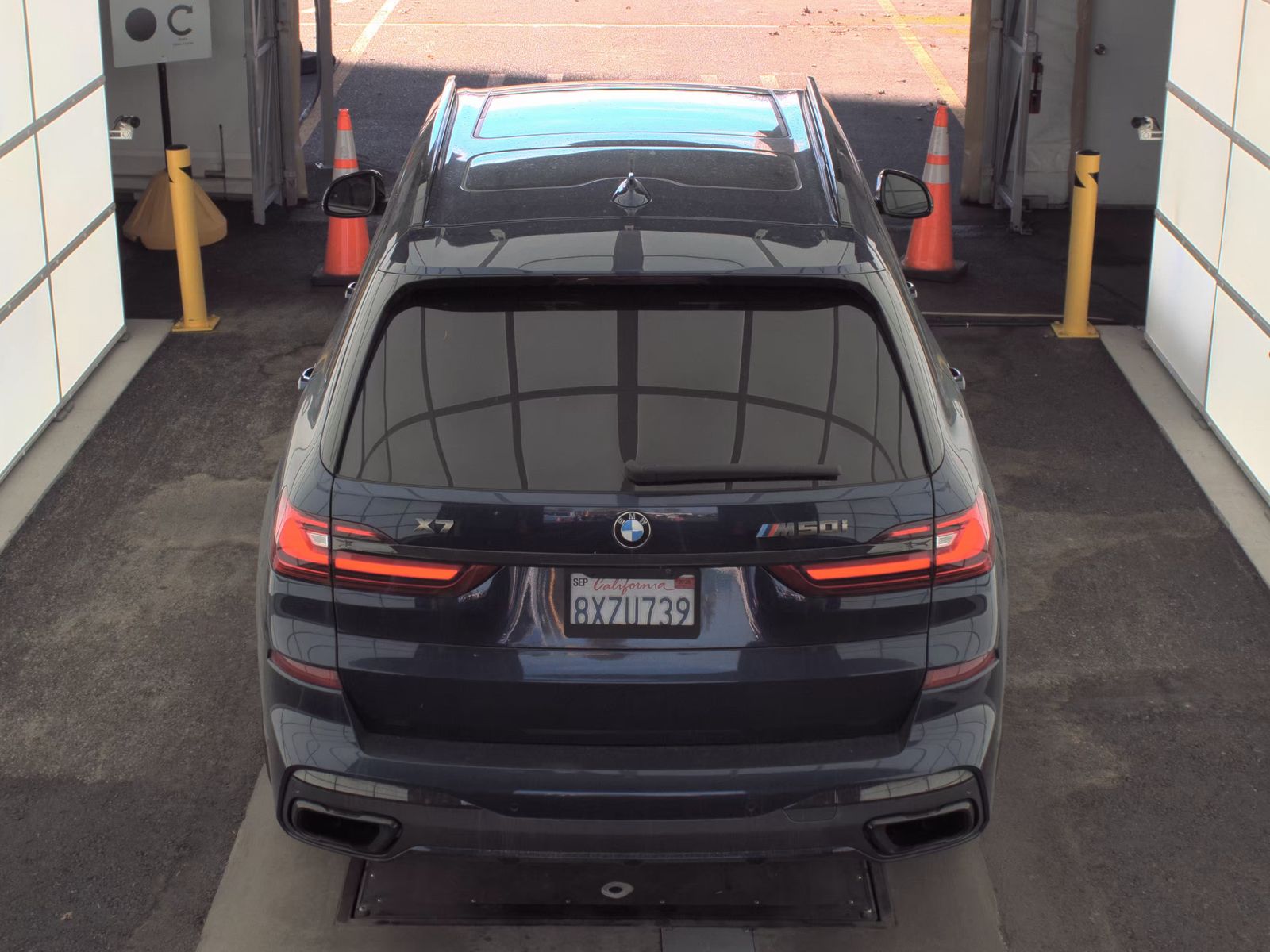 2021 BMW X7 M50i AWD