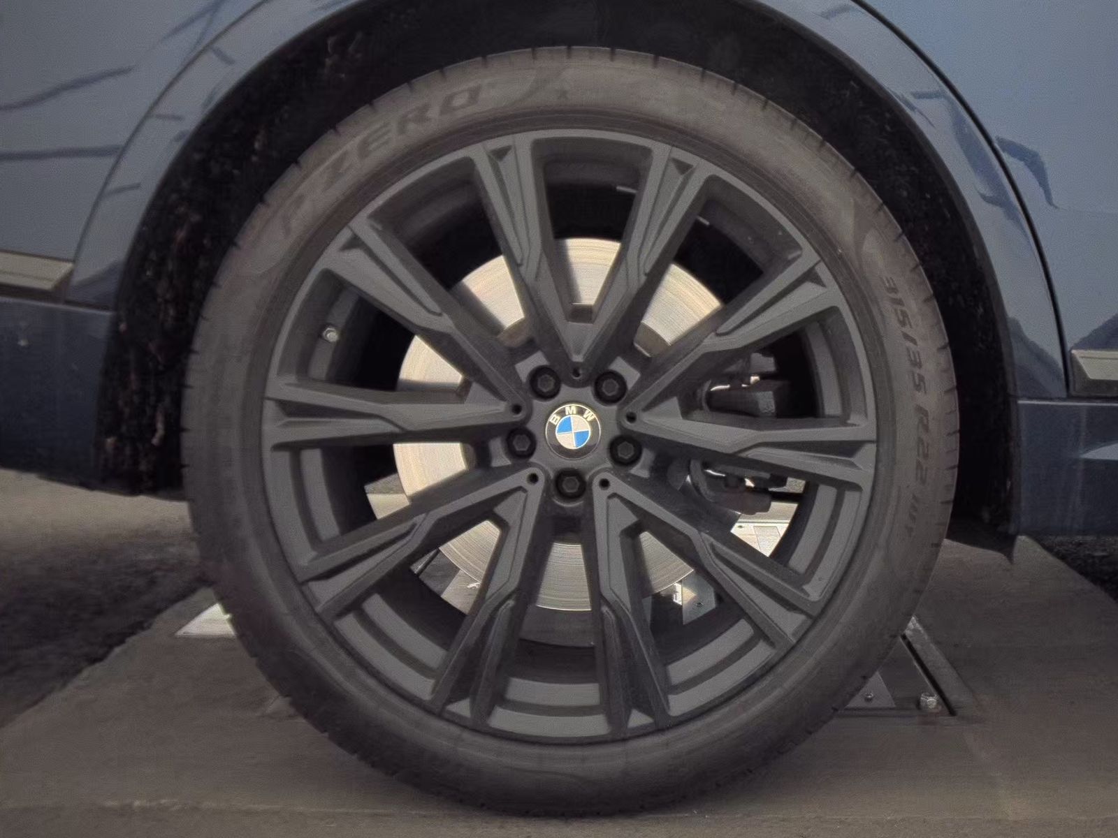 2021 BMW X7 M50i AWD