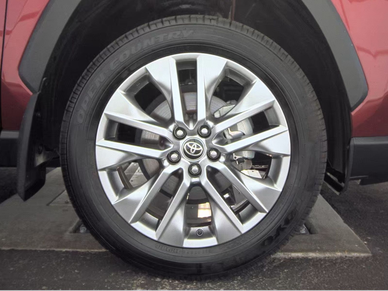 2024 Toyota RAV4 Limited FWD