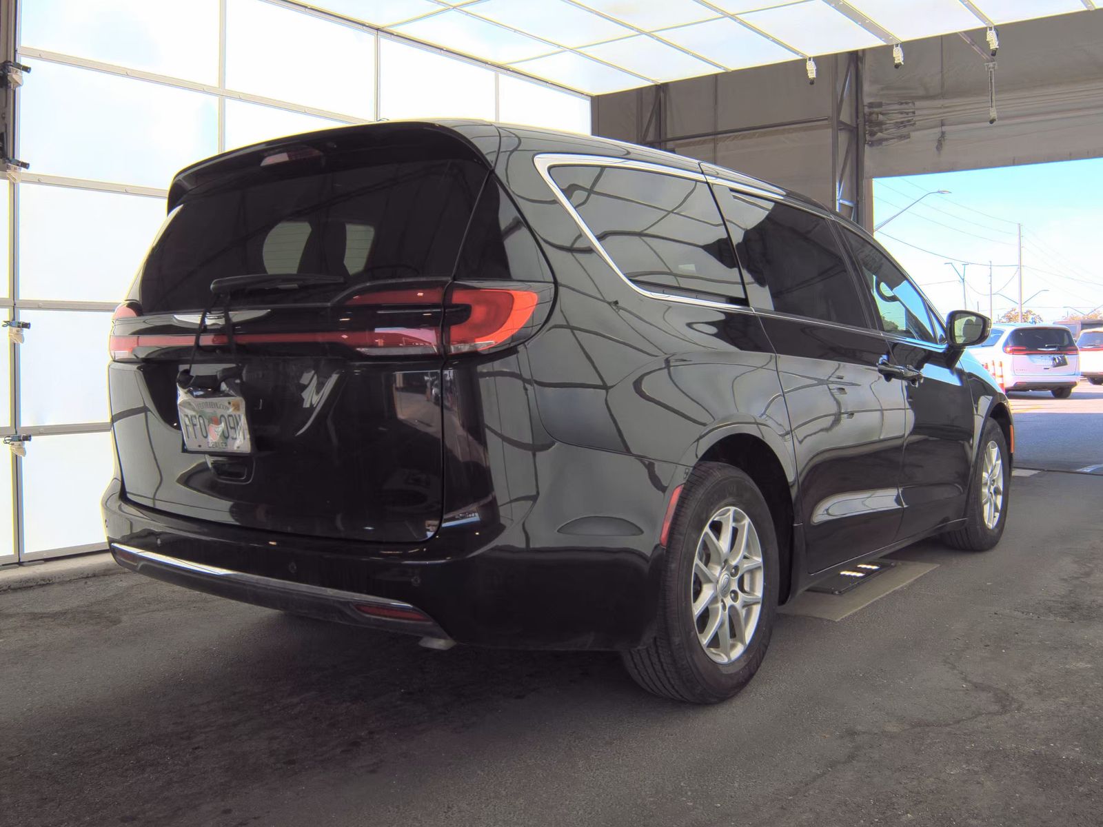 2025 Chrysler Pacifica Select FWD