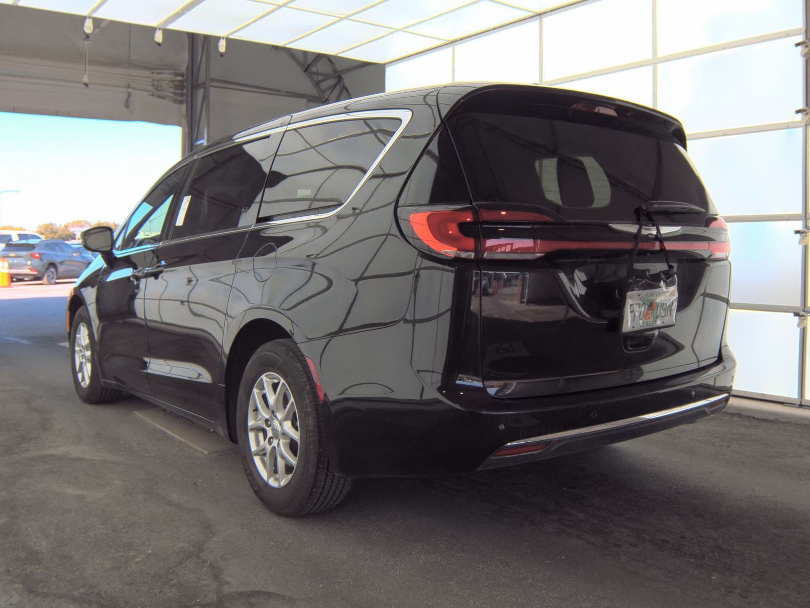 2025 Chrysler Pacifica Select FWD