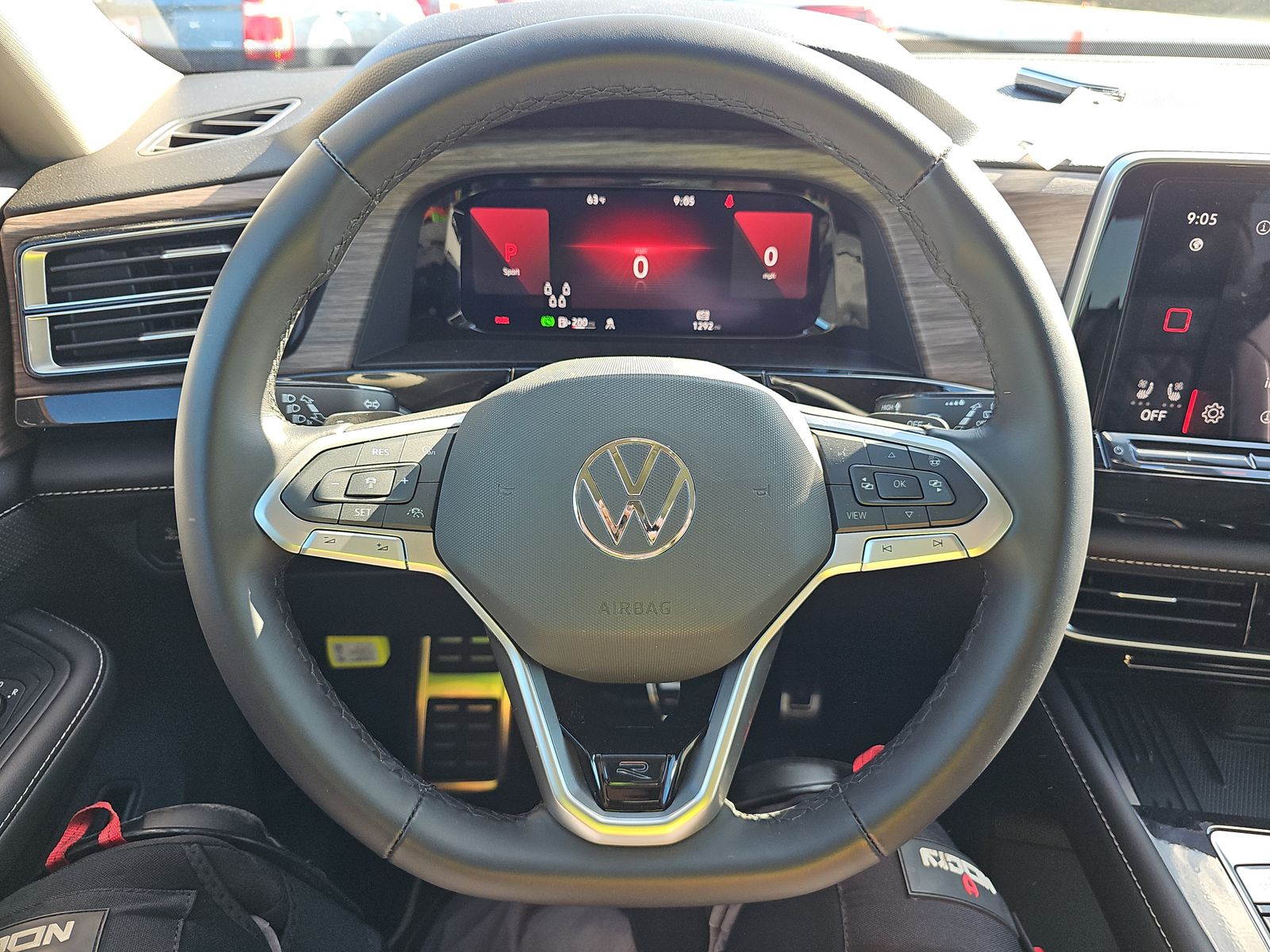 2025 Volkswagen Atlas 2.0T SEL Premium R-Line AWD