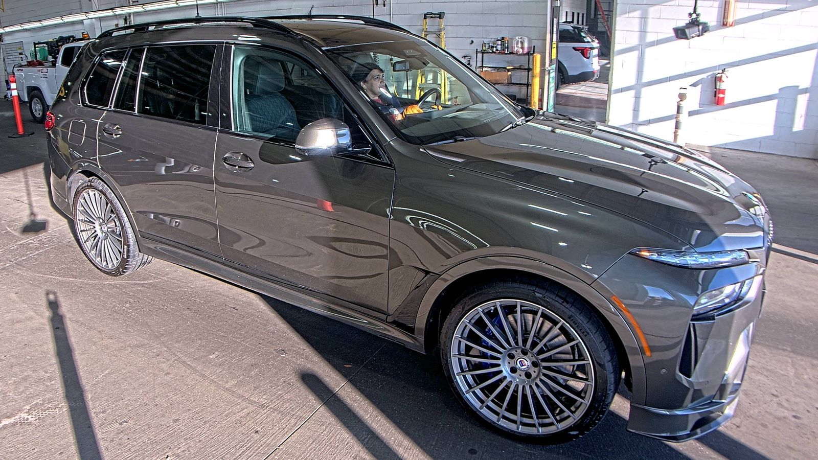 2024 BMW X7 ALPINA XB7 AWD