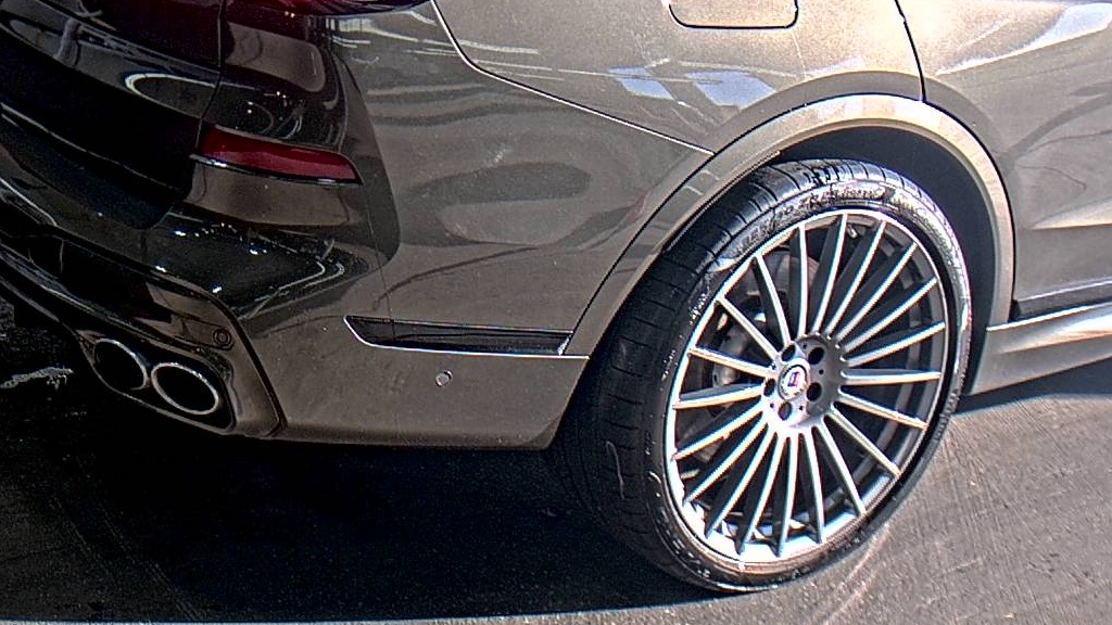 2024 BMW X7 ALPINA XB7 AWD