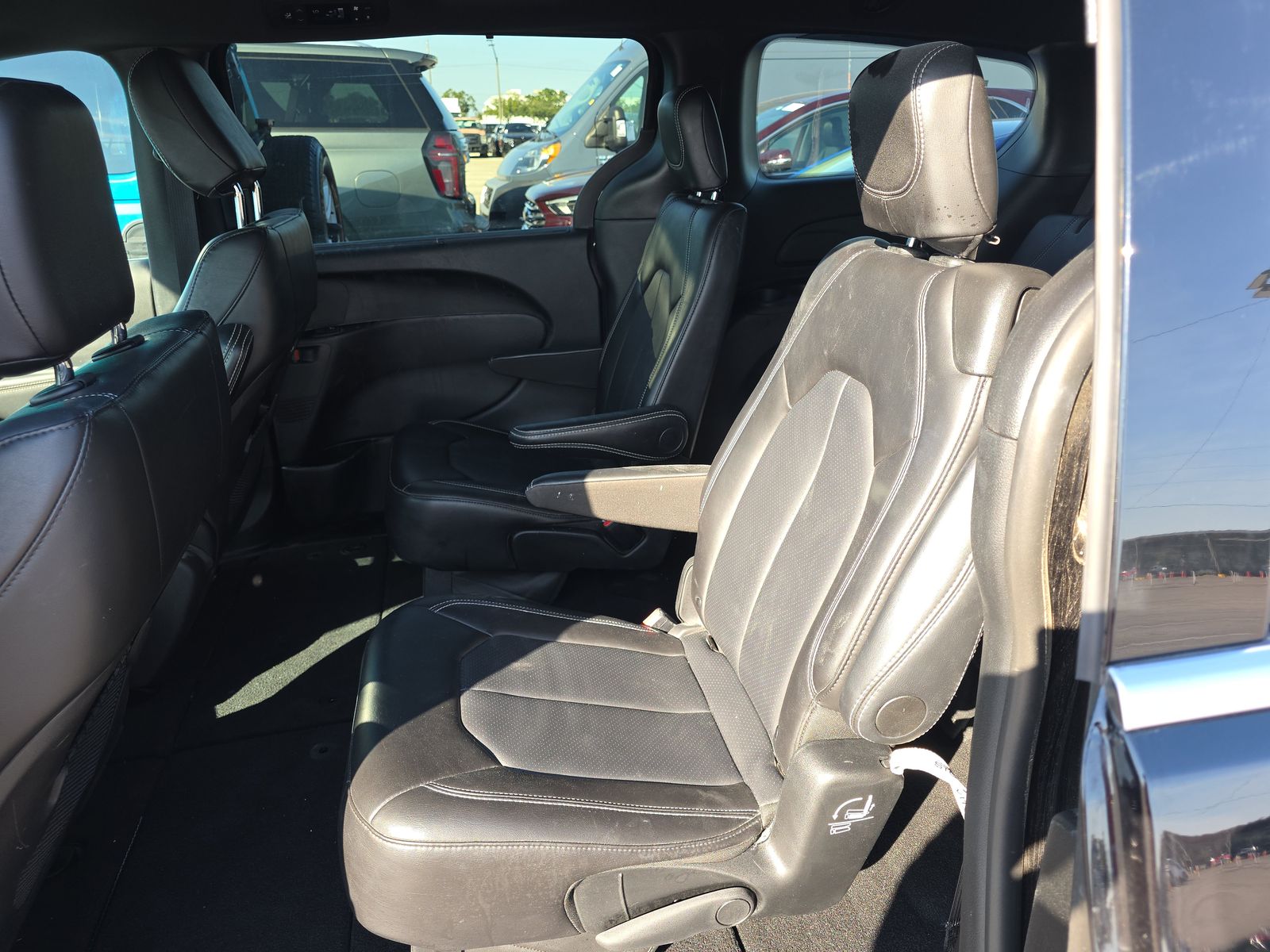 2025 Chrysler Pacifica Select FWD