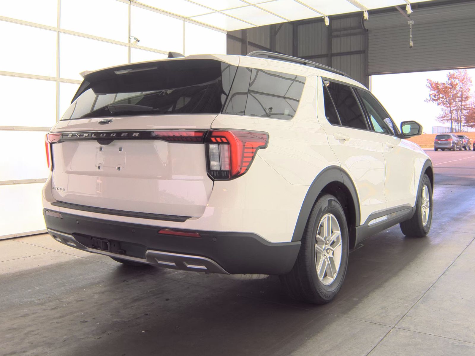 2025 Ford Explorer Active RWD