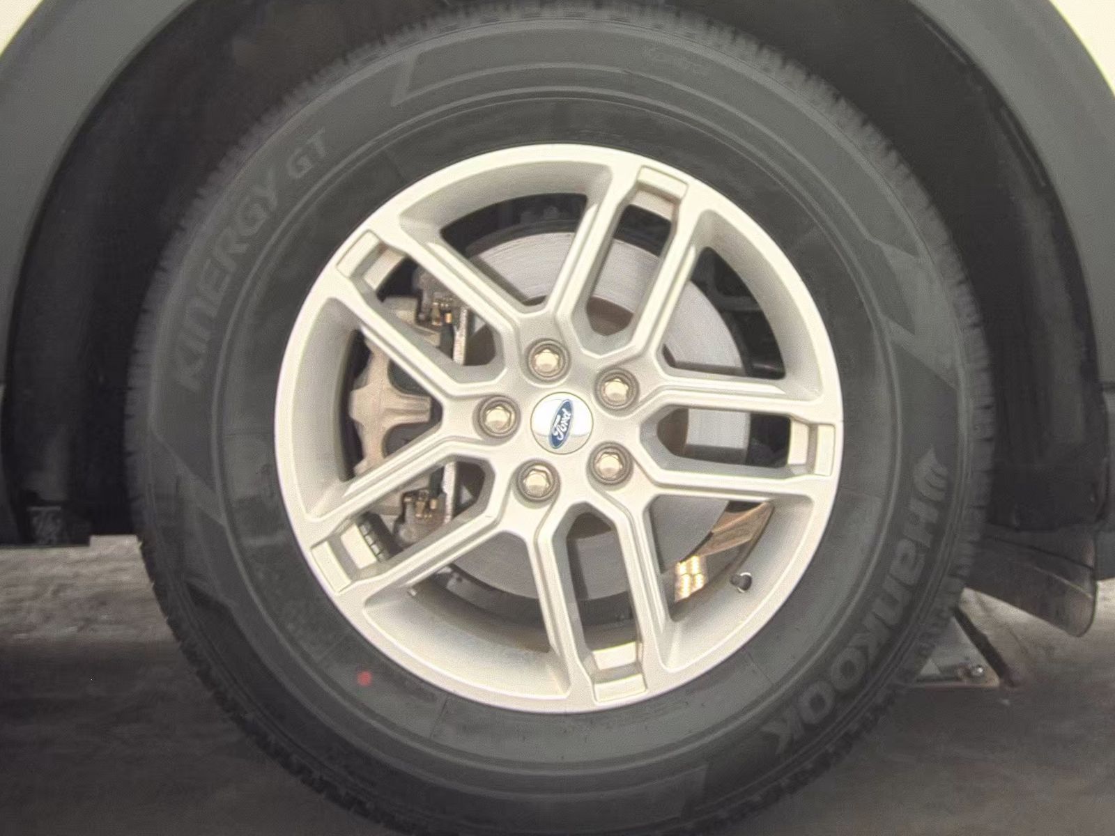 2025 Ford Explorer Active RWD